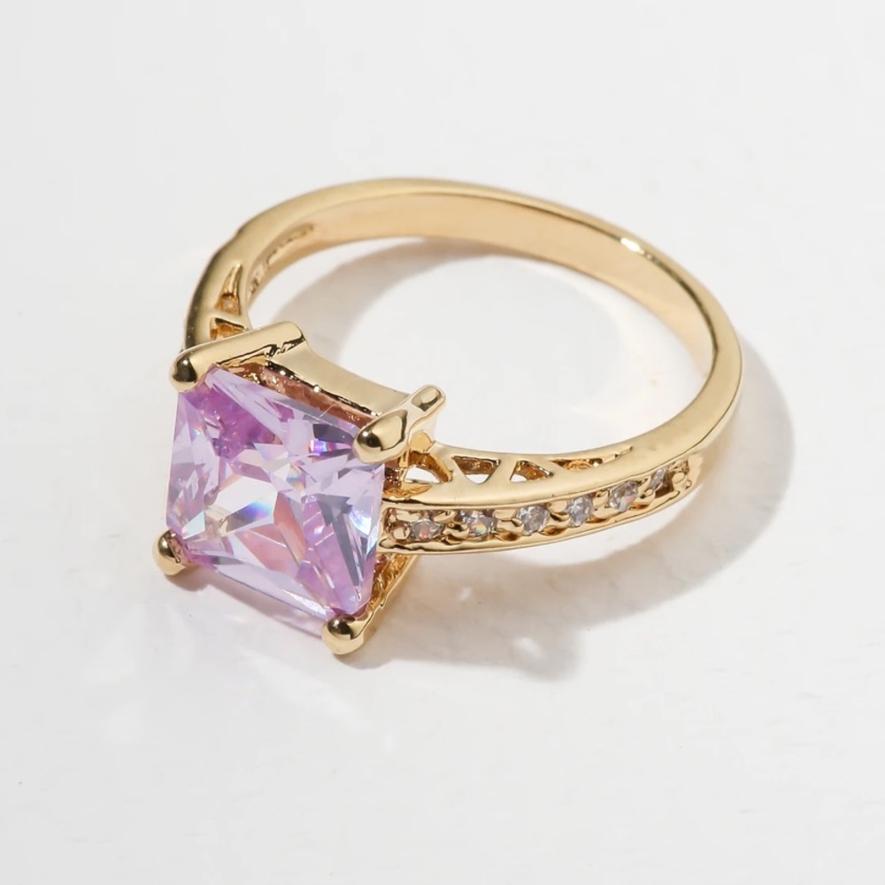 Vanessa Mooney The Future ring in lavender
